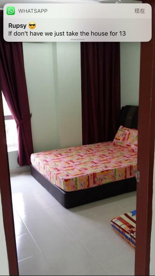 Coral Homestay Pekan Pangkor Екстериор снимка